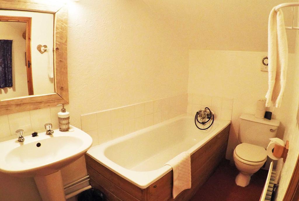 Chalet Eterlou Hotel ทีนเญอ ภายนอก รูปภาพ