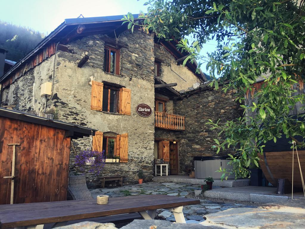 Chalet Eterlou Hotel ทีนเญอ ภายนอก รูปภาพ